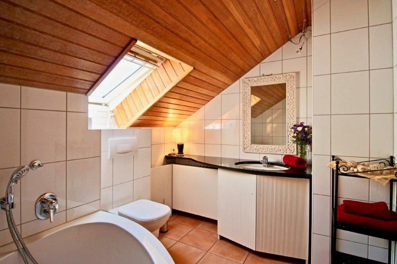 Ferienwohnung mit Seeblick und Dachterrasse in Überlingen Exterior foto